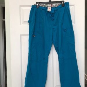 Koi Lindsay Cargo Scrub Pants Large
